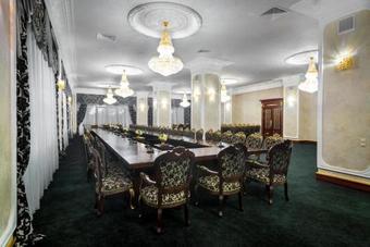 Artis Plaza Hotel