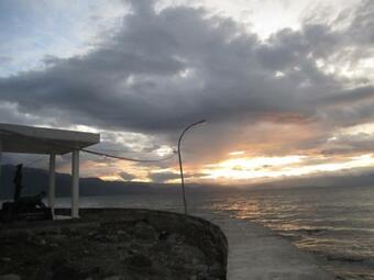 Tiara Bunga Hotel & Villa