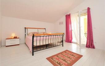 Holiday Home Sv.filip I Jakov V