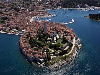 Lovely Holiday Home In Rovinj With Private Terrace