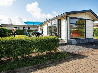 Comfortable Chalet With Dishwasher, Sea At 3.5 Km, In Egmond