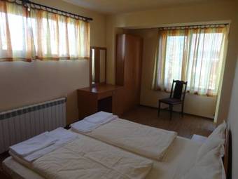 Saint Nikola Family Hotel