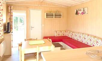 Bungalow With 3 Bedrooms In La Chapelle-hermier, With Shared Pool, Furnished Terrace And Wifi - 12 Km From The Beach