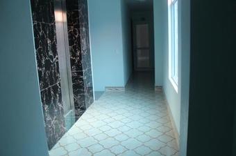 Hotel Kh�ch S?n ??ng V?n