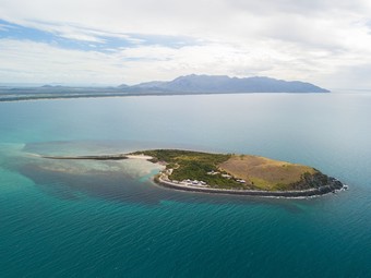 Posada Camp Island Lodge