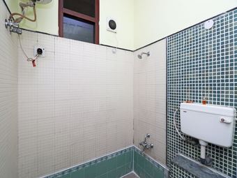 Oyo 15383 Hotel Grand Melrose