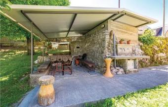 Two-bedroom Apartment In Zlobin