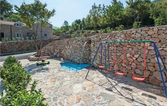 Seven-bedroom Holiday Home In Dicmo