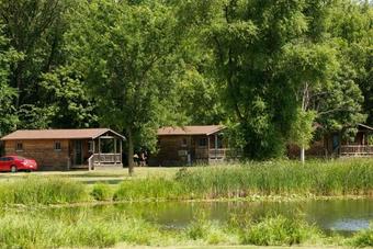 Fremont Jellystone Park Cottage 37