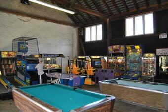 Robin Hill Camping Resort Premium Cottage 10