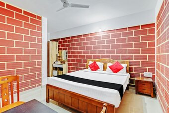 Hotel Capital O 60010 Royal Heritage Resort