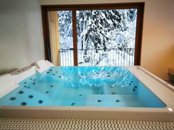Hotel Campra Alpine Lodge & Spa