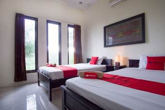 Hotel Reddoorz Syariah Near Ngade Lake