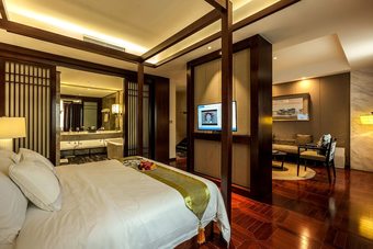 Hejing Chengshang Generations Hotel