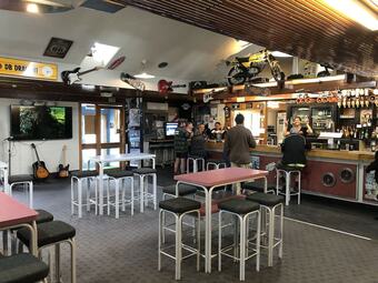 Posada Woodlands Tavern