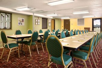 Hotel Super 8 By Wyndham Houghton