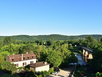 Holiday Home With Very Beautiful View Of Marquay , Close To The Caves