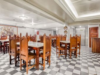 Oyo Hotel Central