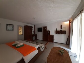 Hotel Coopers Beach Resort