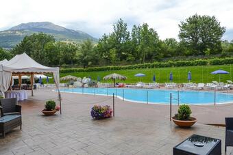Kiris Hotel