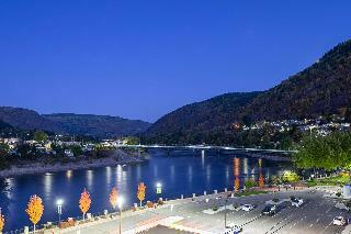 Crown Columbia Hotel Bw Premier Collection