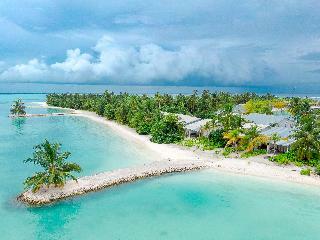 Hotel Rahaa Resort