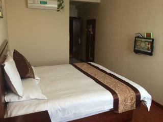Greentree Inn Shanghai Zhujing Business Hotel