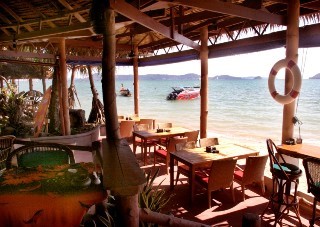 Hotel Friendship Beach Resort & Atmanjai Wellness Centre