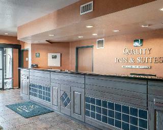 Hotel Quality Inn & Suites