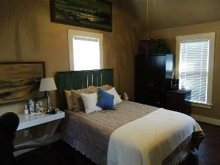 Hotel Lyons' Twin Mansions B&B And Spa