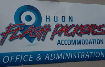 Albergue Huon Flash Packers