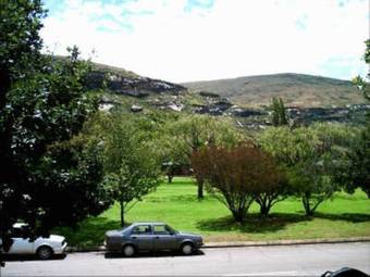 Hostal Red Mountain House