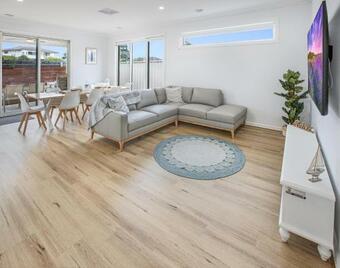 Banyandah On The Lakes