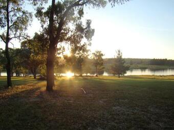 Lodge Quaffers On Storm King