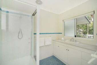 24 Hyam Road Hyams Beach