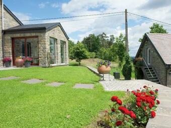 Spacious And Well Cared-for House With A Panoramic View, Sauna And A Summer Pool