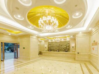 Vienna International Hotel (zhanjiang Wanda Plaza)