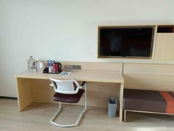 Hotel 7days Premium Zhangjiakou Xuanhua Bell Tower High Speed Railway Station Branch