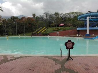 Lodge Club El Bosque Exuberante Naturaleza Caba�a 6 Pax