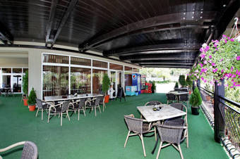 Hostal Pensiunea Taka