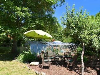 Bright Ground Floor Apartment In Blankenburg In The Harz Mountains With Wood Stove And Library