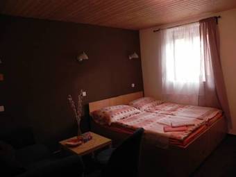 Hostal Z�meck� Penzion Rotunda