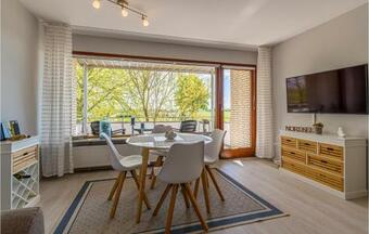 Stunning Apartment In Westerdeichstrich W/ Wifi And 1 Bedrooms