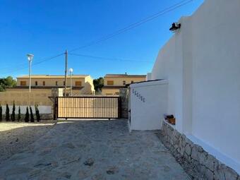 Majestic Villa In Alcalal� With Private Swimming Pool