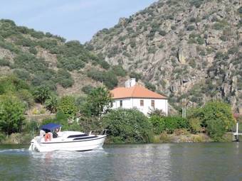 Hostal Douro Fluvina Yachts & Chalets
