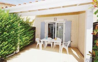 Awesome Home In Calvisson W/ Outdoor Swimming Pool, Outdoor Swimming Pool And 1 Bedrooms