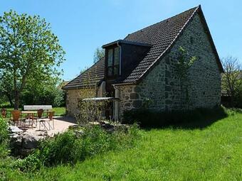 Luxurious Holiday Home In Lapeyrouse Near Forest