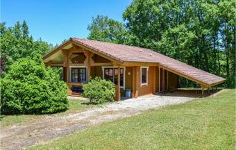 Stunning Home In Mauroux With Outdoor Swimming Pool, Wifi And Outdoor Swimming Pool