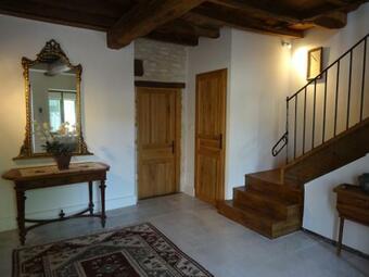 New Le Chevalier - Large, 3 Bedroom House With Aircon And Terrace