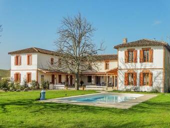 Modern Mansion In Tarn With Pool, Impressive Location